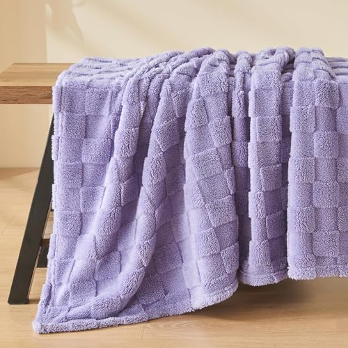 NEWCOSPLAY Super Soft King Blanket – Pink Checkered Flannel Fleece, Lightweight & Silky, All-Season Bed Throw (90"x110").