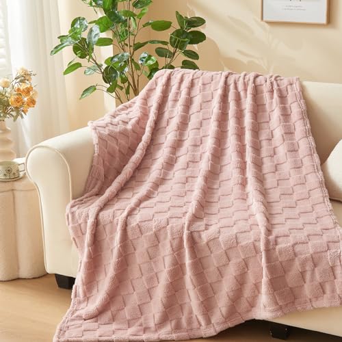 NEWCOSPLAY Super Soft King Blanket – Pink Checkered Flannel Fleece, Lightweight & Silky, All-Season Bed Throw (90"x110").