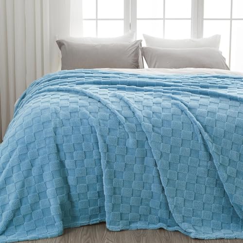 NEWCOSPLAY Super Soft King Blanket – Pink Checkered Flannel Fleece, Lightweight & Silky, All-Season Bed Throw (90"x110").