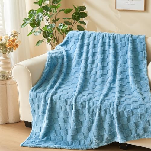 NEWCOSPLAY Super Soft King Blanket – Pink Checkered Flannel Fleece, Lightweight & Silky, All-Season Bed Throw (90"x110").