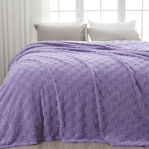 NEWCOSPLAY Super Soft King Blanket – Pink Checkered Flannel Fleece, Lightweight & Silky, All-Season Bed Throw (90"x110").