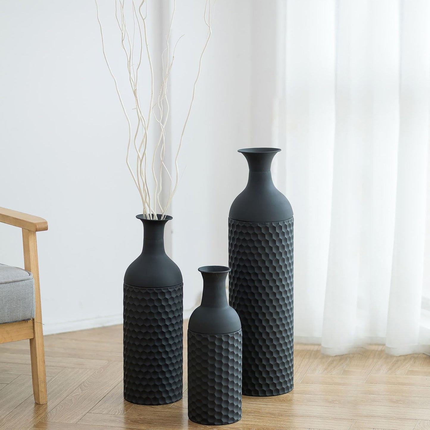 2 kpl sinisiä metallisia lattiamaljakoita (66/60 cm)