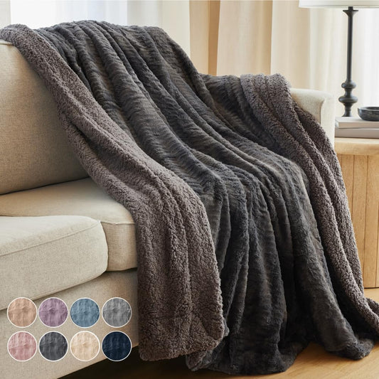 The Connecticut Home Co Throw Blanket for Couch, Soft Luxury Home Decor Faux Fur and Sherpa, Cozy Warm Throws for Bed, Gift for Women, Bedding Accent Blankets for Sofa Beds Chair, 65x50, White - Easiley - B07DJXFCCH