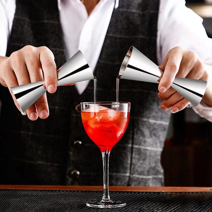 Cocktail Messbecher, 304 Messbecher aus Edelstahl, Integrierte Waage, Cocktail Jigger Dual Spirit Measure Cup, Professioneller Barkeeper, Geeignet für Bars und Wohnungen (30/60ml), Silber-
