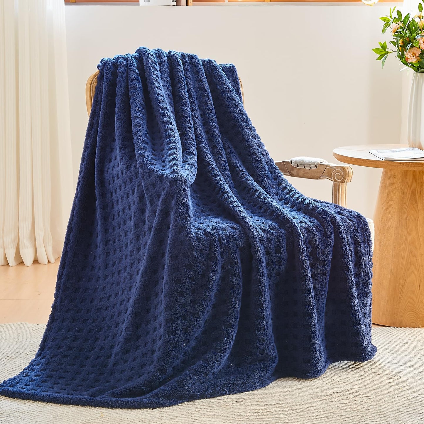 NEWCOSPLAY Super Soft King Blanket – Pink Checkered Flannel Fleece, Lightweight & Silky, All-Season Bed Throw (90"x110").