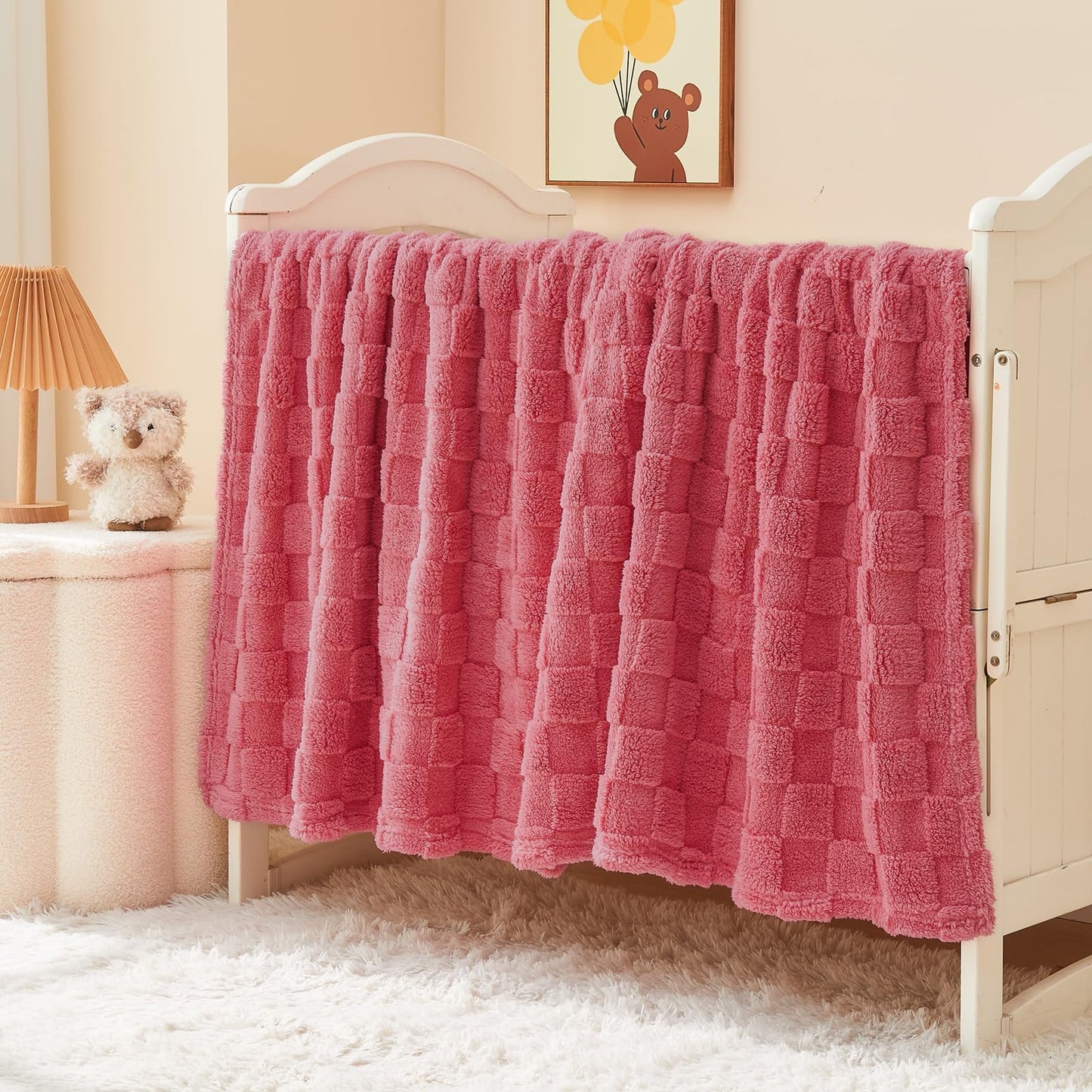 NEWCOSPLAY Super Soft King Blanket – Pink Checkered Flannel Fleece, Lightweight & Silky, All-Season Bed Throw (90"x110").