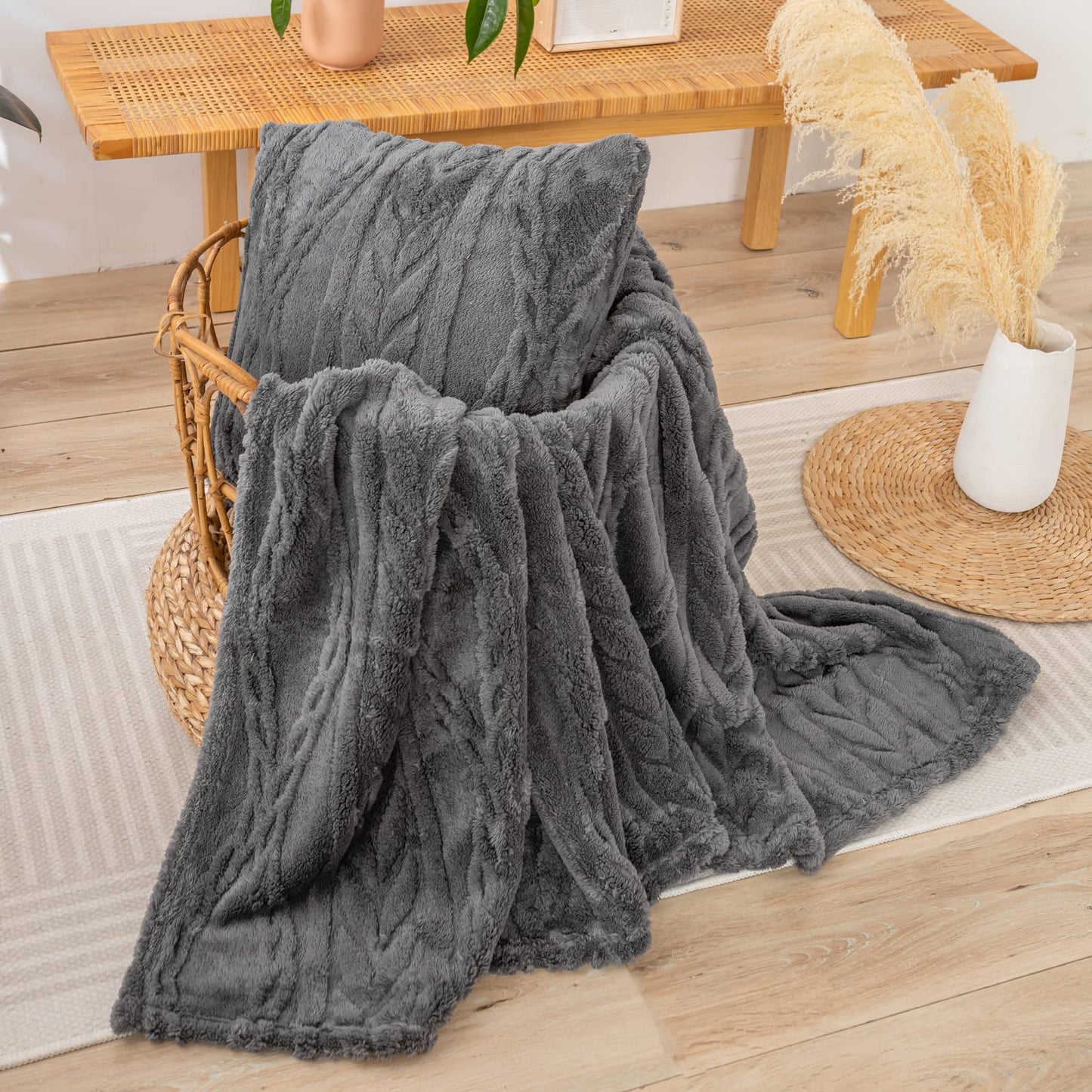 YUSOKI Sherpa Throw Blanket – Soft, Fuzzy & Warm 3D Plush for Couch, Bed & Sofa (Tan, 50"x65")