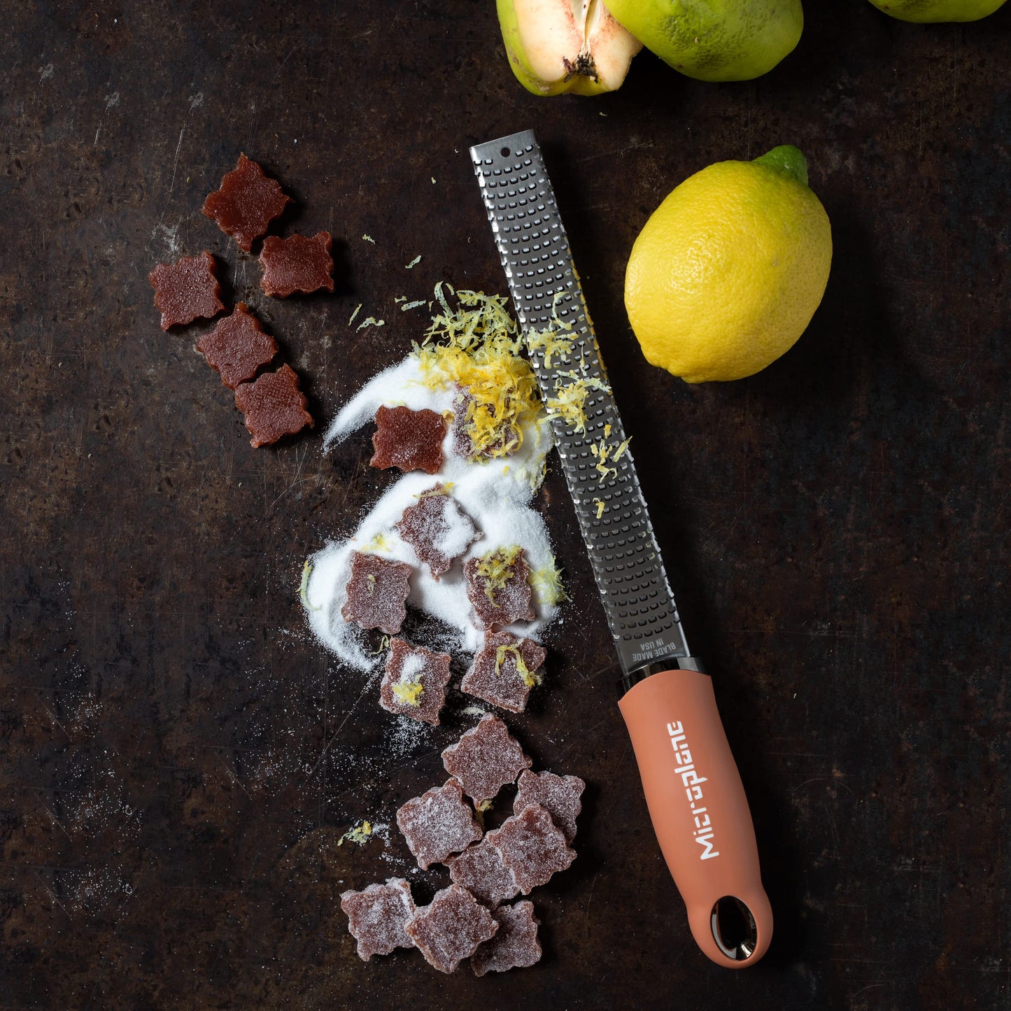 Microplane Premium Classic Zester Grater 46020 – Ultra-Sharp Stainless Steel, Black